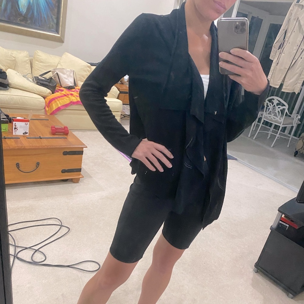 360 Cashmere featherweight cardigan